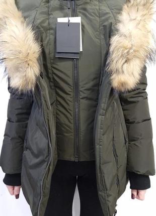 Оригінальний пуховик "mackage" з вітрозахисною оболонкою.