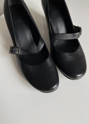 Черные туфли мери джейн10 фото