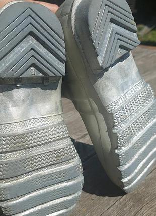 Резиновые серебряные сапоги резинки