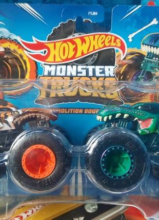 Hot wheels monster trucks 1:64 tiger shark vs mega-wrex hwn63 хот-вілс монстер трак тигрова акула і мега-врекс