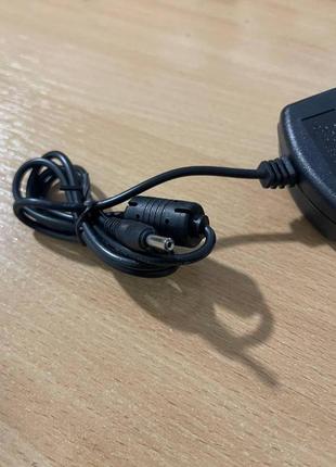 Блок живлення зарядний пристрій 5v 2a 3.5*1.35mm