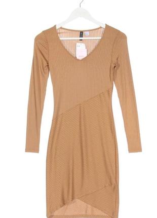 Плаття в рубчик