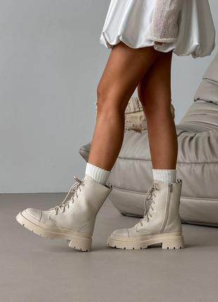 Женские зимние ботинки