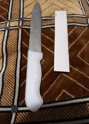 Нож
