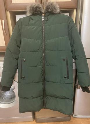 Смазочное женское пальто