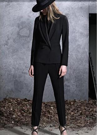 Жіночий комбінезон чорного кольору з матового крепу від hugo womenswear made in turkey