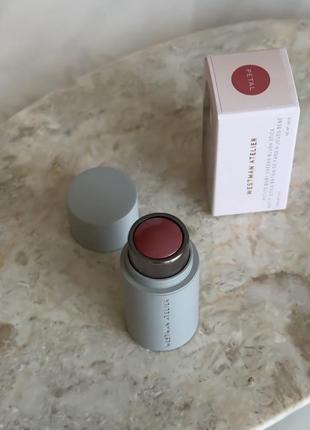 Westman atelier baby cheeks lip + cheek cream blush stick кремовые румяна в стоке оттенок petal1 фото