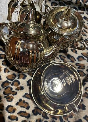Чайний золотий сервіз для твого щастя))
