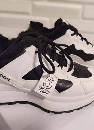 Кросівки зима