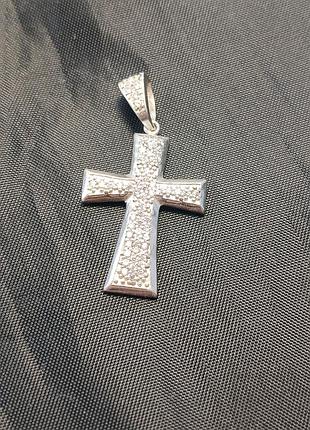 Крест серебряный с камнями