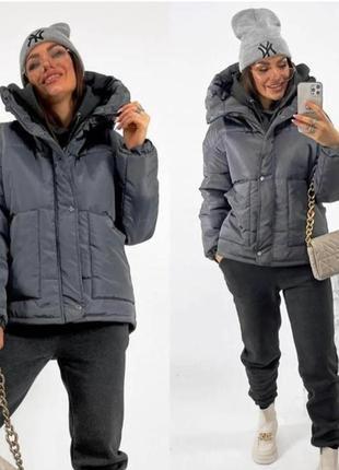 Куртка зимова с капюшоном