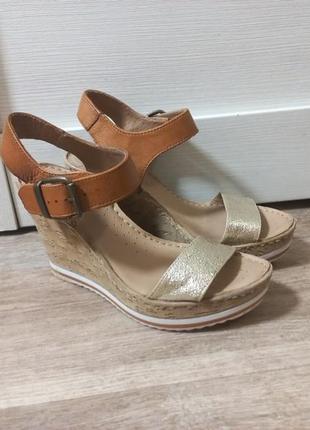 Босоножки lasocki