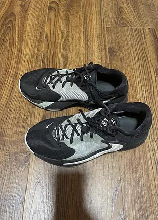 Кроссовки для баскетбола nike freak