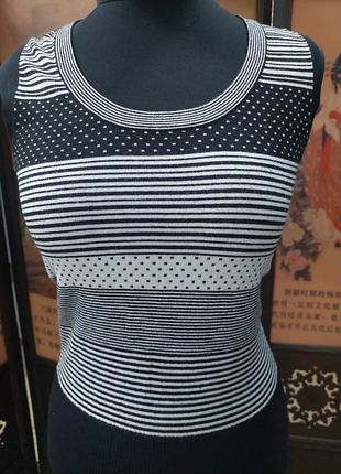 Майка-жилет трикотажный.