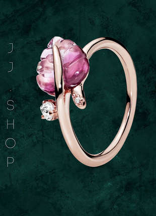 Срібна каблучка «рожеві листи» у позолоті rose пандора