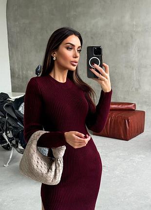 Вязаное платье в длине меди😍