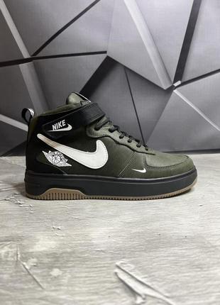 Зимові черевики nike хутро олива