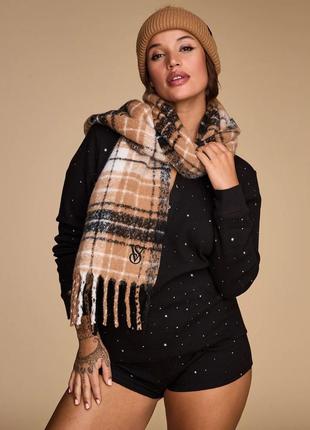 Мягкий плюшевый шарф victoria’s secret vs виктория сикрет шарфик