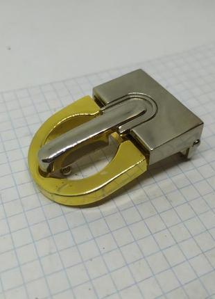 Тяжеленькая зажимная пряжка