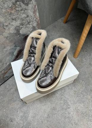 Лоферы женские с норкой