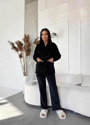 Домашній теплий жіночий костюм