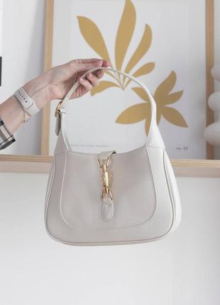 Сумка белая кожаная в стиле gucci