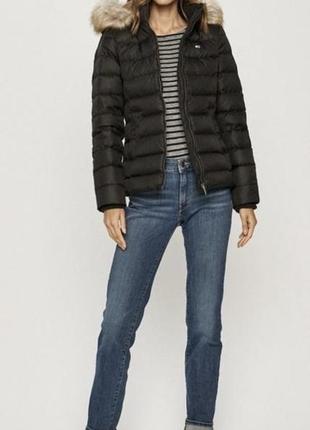 Тепла куртка tommy hilfiger