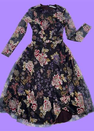 Женственное платье