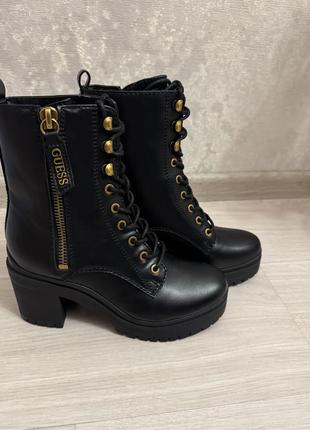 Ботинки guess
