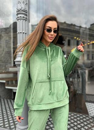 Спортивний велюровий костюм