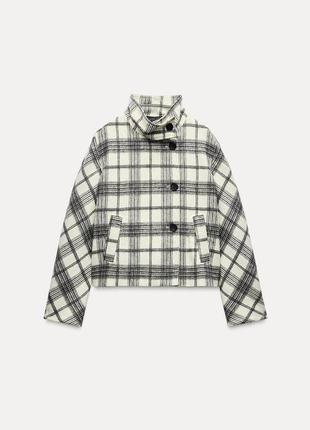 Куртка в клітинку з високим коміром zara