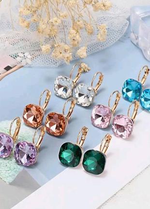 Стильна та яскрава біжутерія!