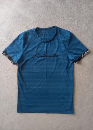 Брендова футболка primark.