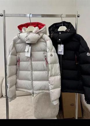 Пуховик в стиле moncler