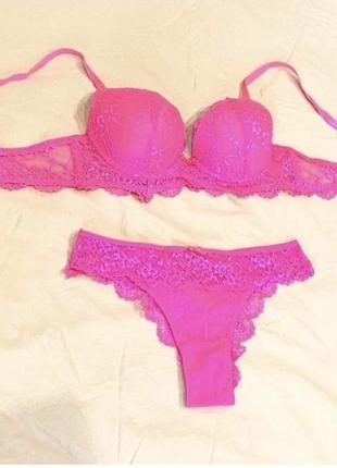 Комплект нижнего белья )  в идеальном состоянии