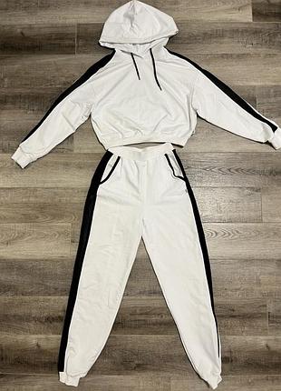 Костюм 42-44р