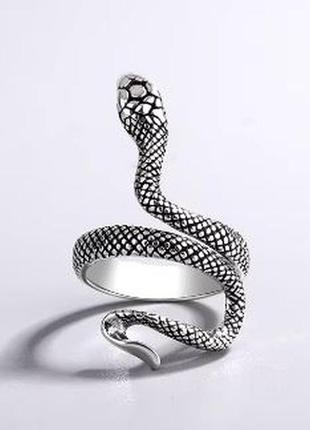 Кольцо в стиле ретро-панк в виде змеи