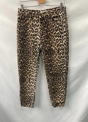 Джинсы mom в леопардовый принт