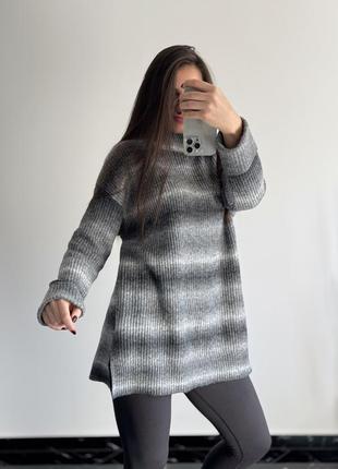 Вʼязаний светр