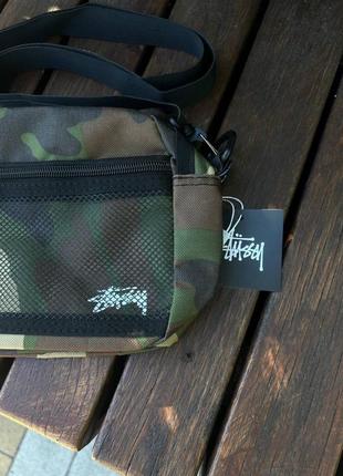 Месенджер камуфляж від stussy