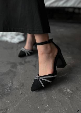 Туфли с блестящим декором🖤🤍