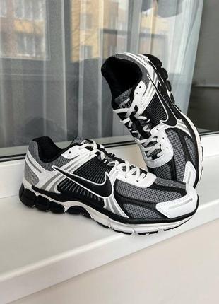 Nike zoom vomero 5 black white