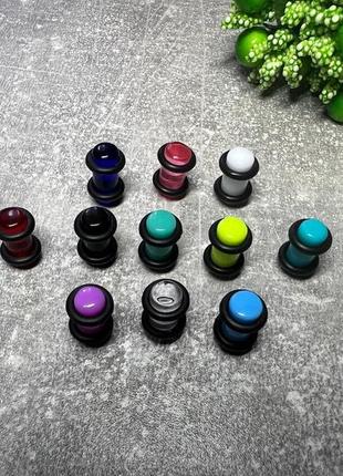 Плаги на 2,5мм в разных цветах из акрила с резинками