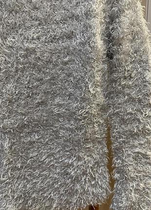 Светр пухнастий у наявності 21. 10