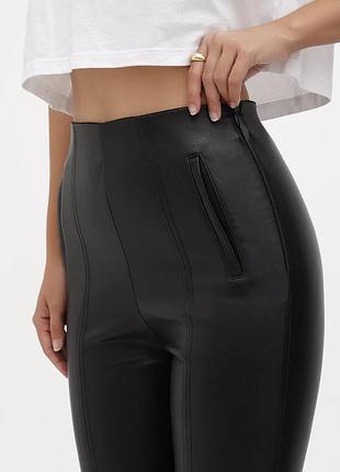 Штани stradivarius