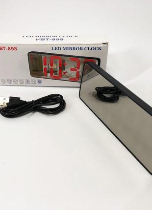 Електронний настільний led годинник від usb vst-898-4 з будильником і термометром оригінальний настільний годинник7 фото