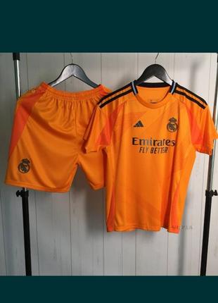 Новая коллекция футбольных форм