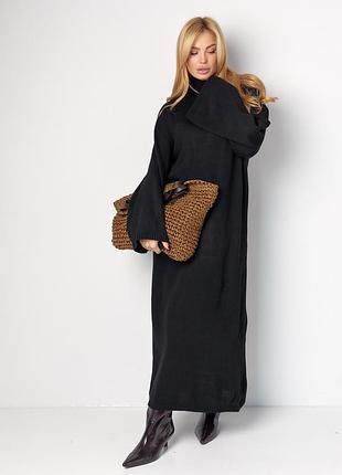 Черное длинное вязаное платье прямого кроя