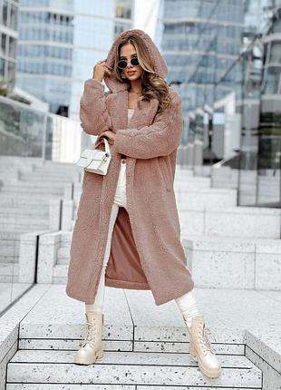 Шубка с капюшоном и поясом