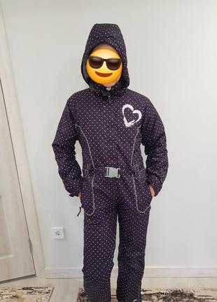 Фирменные комбинезоны